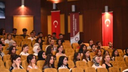 Üniversitede Erasmus Bilgi Günü ve Öğrenci Toplulukları Etkinliği Düzenlendi