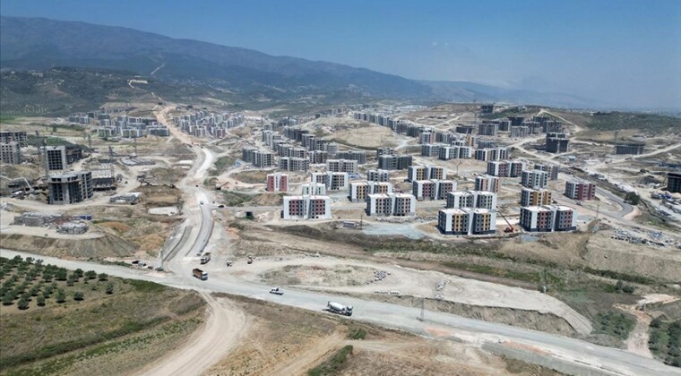 HATAY’IN GELECEĞİNE MASATLI VE AKDAŞ İMZASI